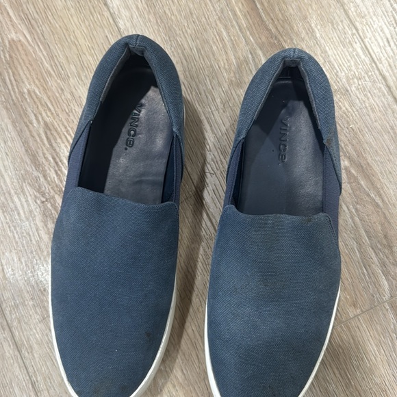 Vince Navy Slip On Sneaker - Picture 3 of 4